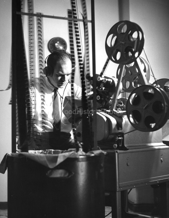 Film Editors 1950 Editing film.jpg